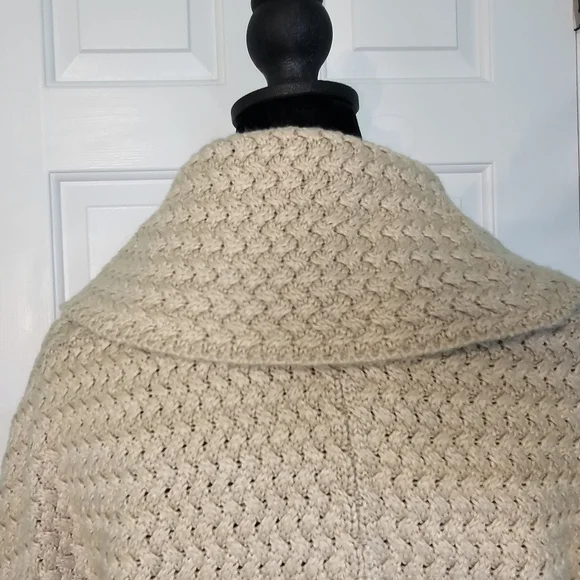 The Limited Cowl Neck Tan Short Sleeve Batwing Sweater Women's Size S - Picture 8 of 14